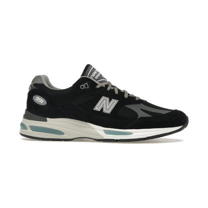 New Balance 991v2 MiUK Black Grey