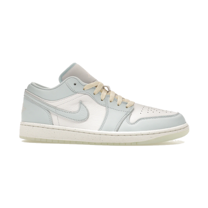 Air Jordan 1 Low SE Glacier Blue Summit White