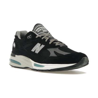 New Balance 991v2 MiUK Black Grey