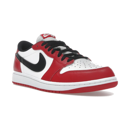 Air Jordan 1 Retro Low OG Chicago 2025