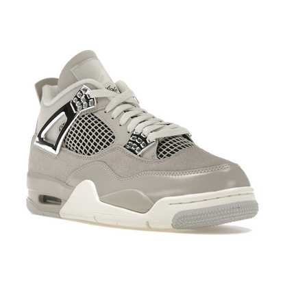 Air Jordan 4 Retro Frozen Moments