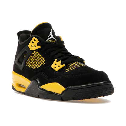 Air Jordan 4 Retro Thunder 2023