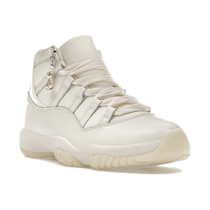 Air Jordan 11 Retro Pearl