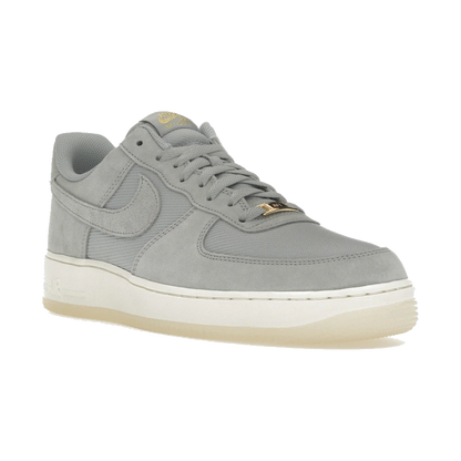 Nike Air Force 1 Low '07 LV8 Light Smoke Grey Metallic Gold Pale Ivory