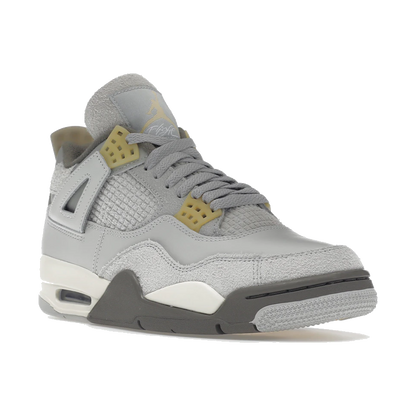 Air Jordan 4 Retro SE Craft Photon Dust