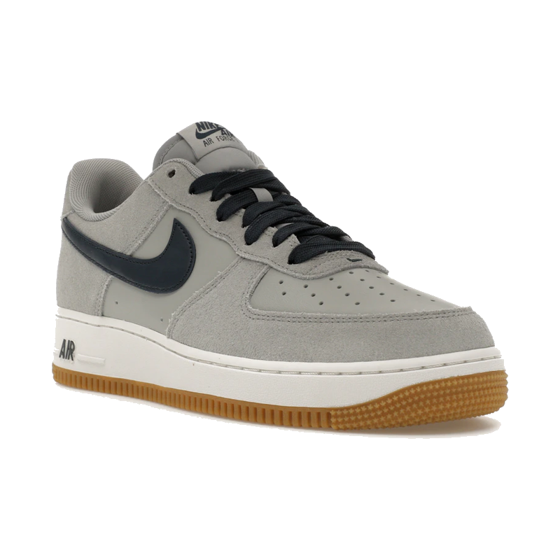 Nike Air Force 1 Low '07 LV8 Light Smoke Grey