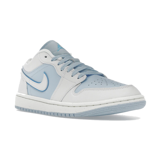 Air Jordan 1 Low SE Reverse Ice Blue