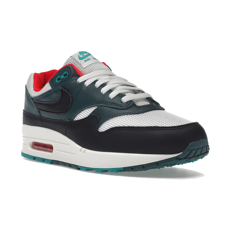 Nike Air Max 1 LeBron James Liverpool F.C.