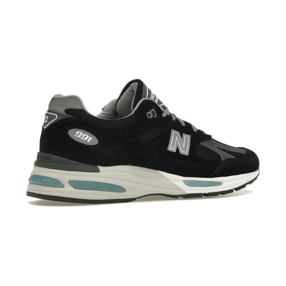 New Balance 991v2 MiUK Black Grey