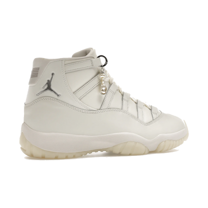 Air Jordan 11 Retro Pearl