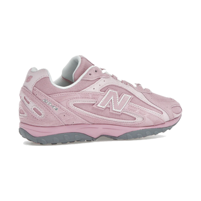 New Balance 204L Pastel Pink