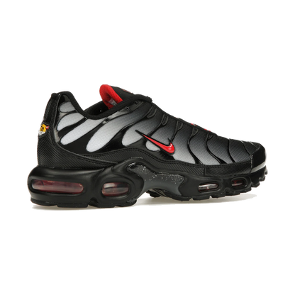 Nike Air Max Plus Black Gradient Red