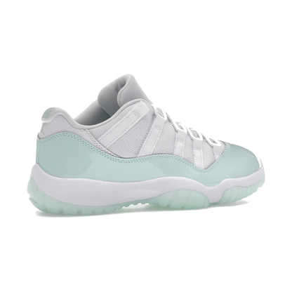 Air Jordan 11 Retro Low Igloo