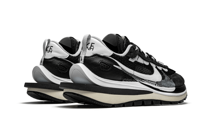 nike sacai black vaporwaffle